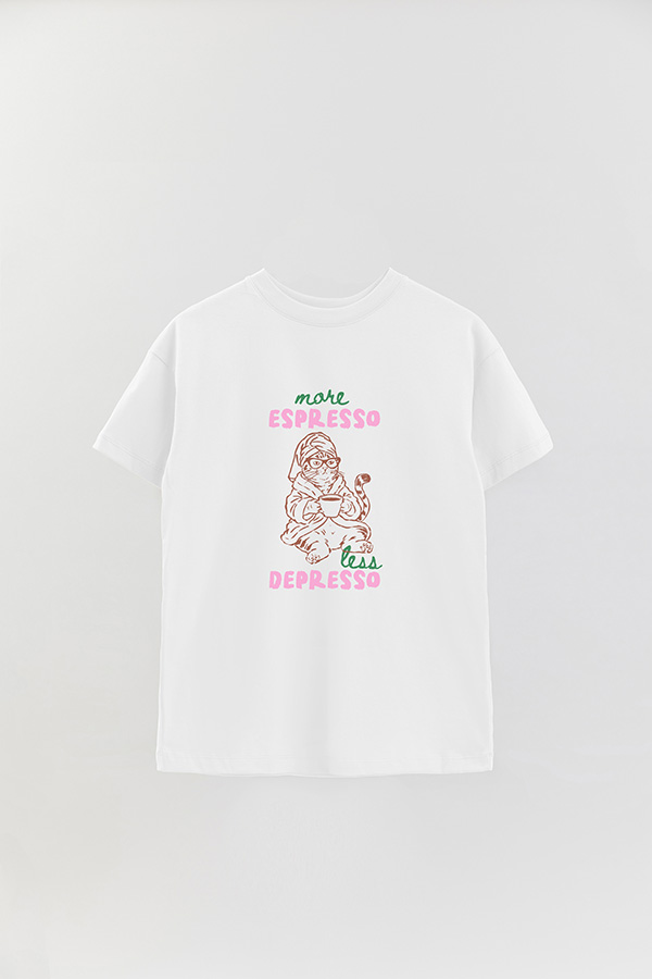 REMERA OVER ESTAMPADA CAT MORE ESPRESSO