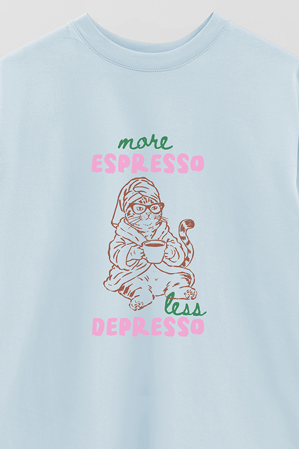REMERA OVER ESTAMPADA CAT MORE ESPRESSO