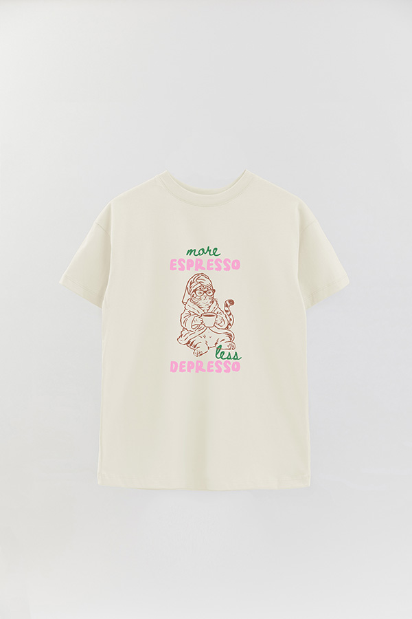 REMERA OVER ESTAMPADA CAT MORE ESPRESSO