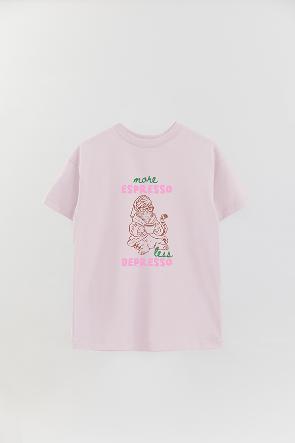 REMERA OVER ESTAMPADA CAT MORE ESPRESSO