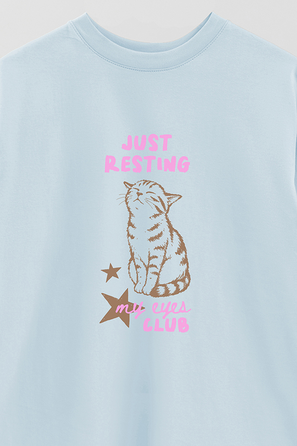 REMERA OVER ESTAMPADA CAT JUST RESTING