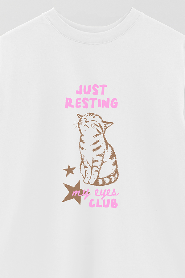 REMERA OVER ESTAMPADA CAT JUST RESTING