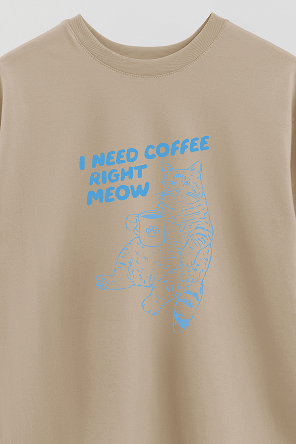 REMERA OVER ESTAMPADA CAT I NEED COFFEE