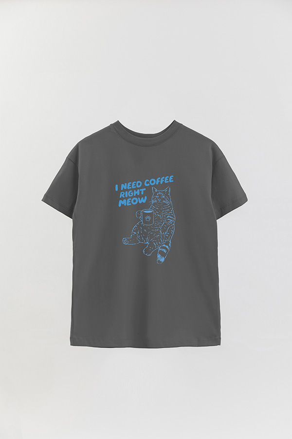 REMERA OVER ESTAMPADA CAT I NEED COFFEE