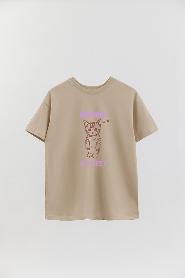 REMERA OVER ESTAMPADA CAT DOING MY BEST