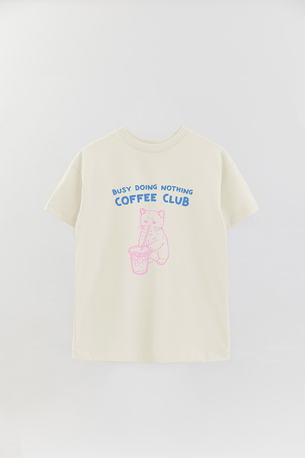 REMERA OVER ESTAMPADA CAT COFFEE CLUB