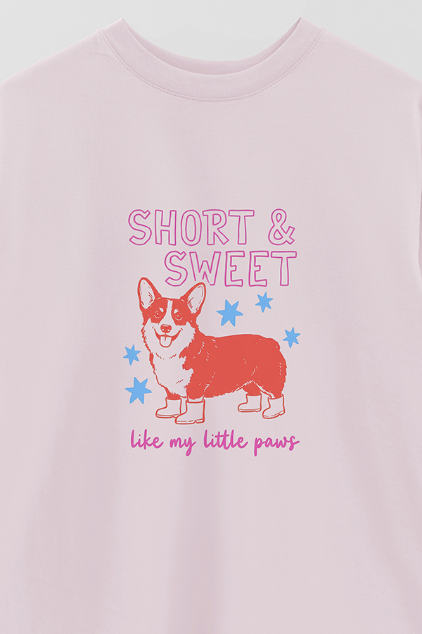 REMERA OVER ESTAMPADA DOG SHORT AND SWEET