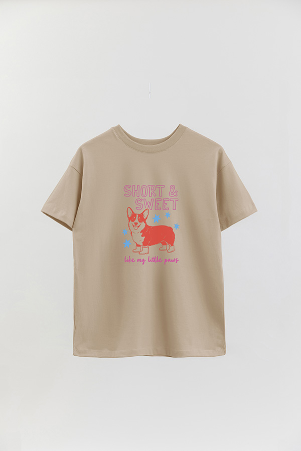 REMERA OVER ESTAMPADA DOG SHORT AND SWEET