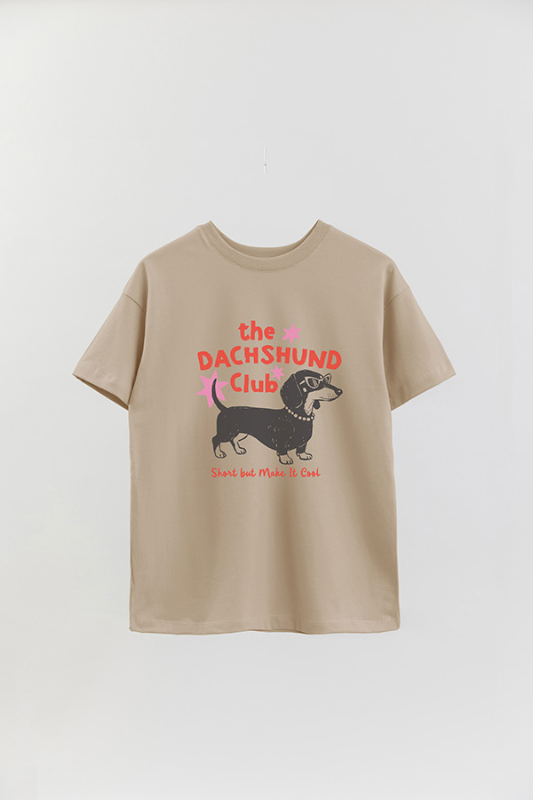 REMERA OVER ESTAMPADA DOG DACHSHUND CLUB