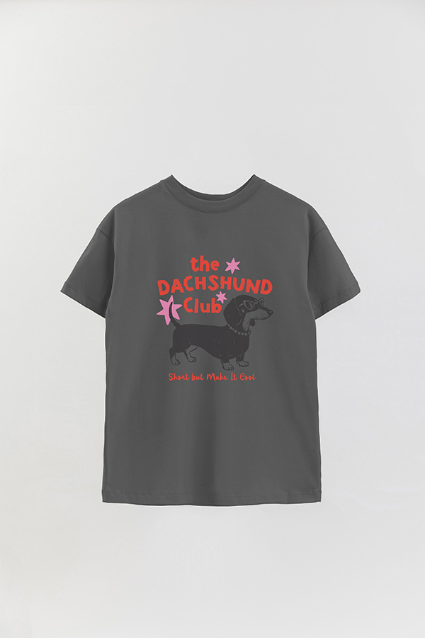 REMERA OVER ESTAMPADA DOG DACHSHUND CLUB