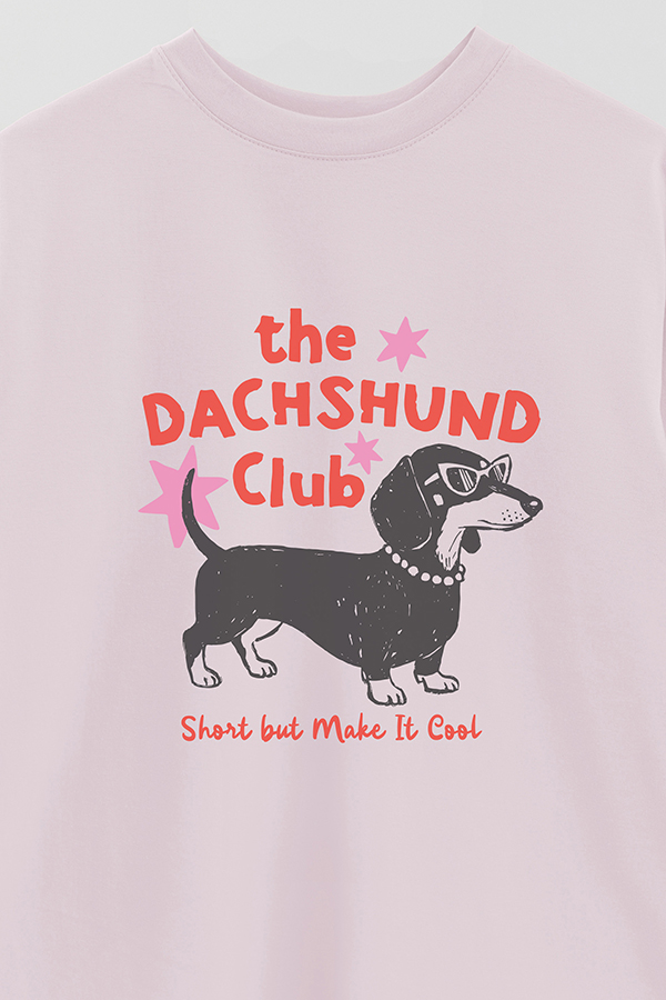 REMERA OVER ESTAMPADA DOG DACHSHUND CLUB