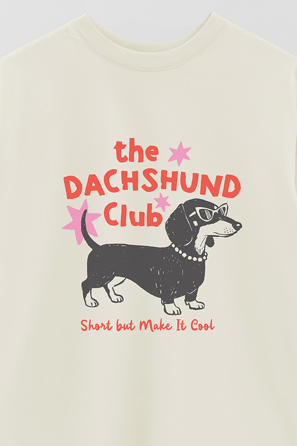 REMERA OVER ESTAMPADA DOG DACHSHUND CLUB