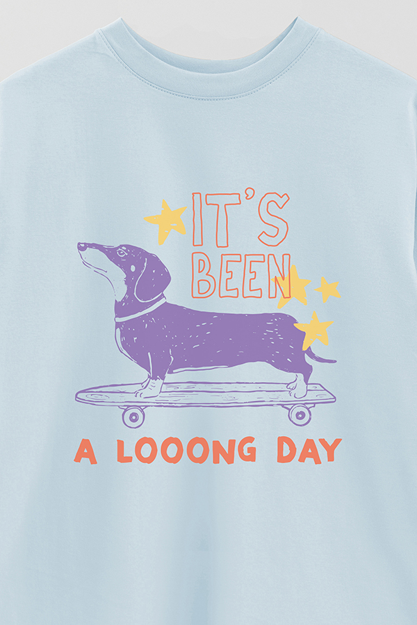 REMERA OVER ESTAMPADA DOG LOONG DAY