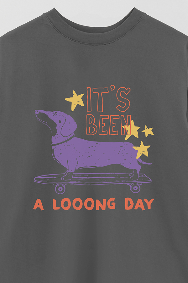 REMERA OVER ESTAMPADA DOG LOONG DAY