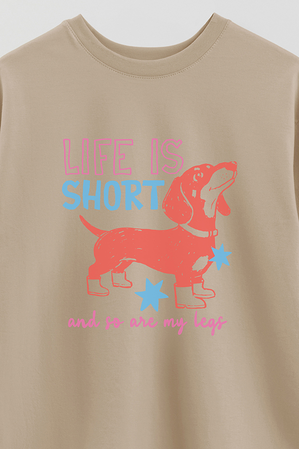 REMERA OVER ESTAMPADA DOG LIFE IS SHORT