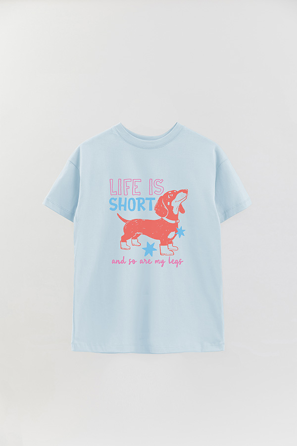 REMERA OVER ESTAMPADA DOG LIFE IS SHORT