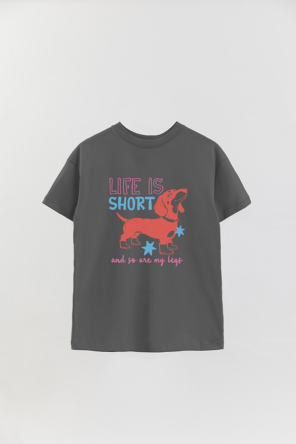 REMERA OVER ESTAMPADA DOG LIFE IS SHORT