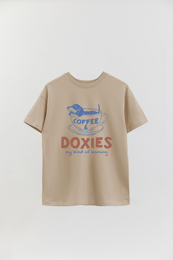 REMERA OVER ESTAMPADA DOG DOXIS