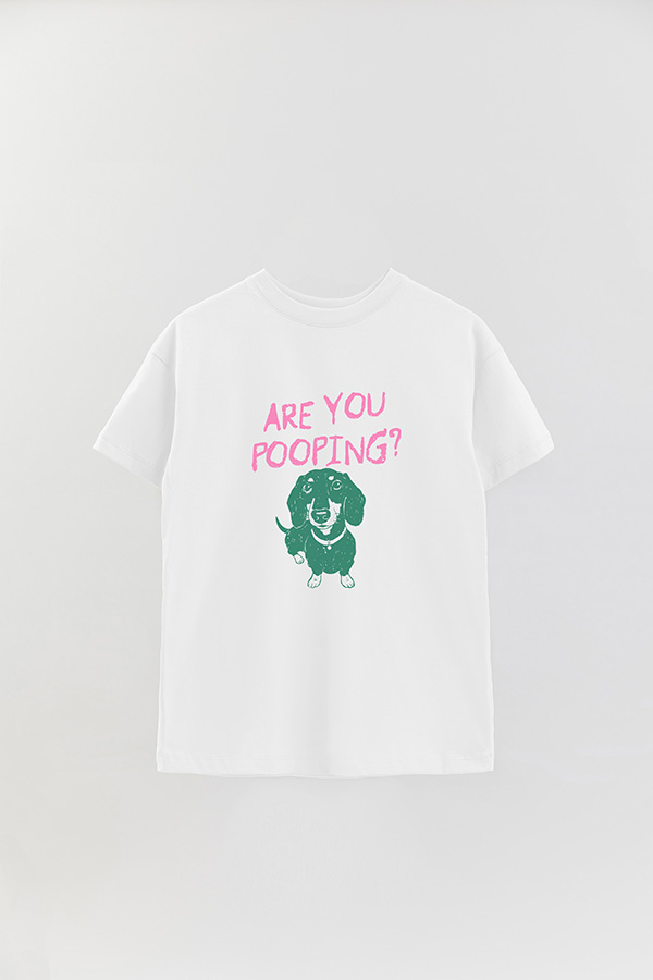 REMERA OVER ESTAMPADA DOG ARE YOU POOPING?
