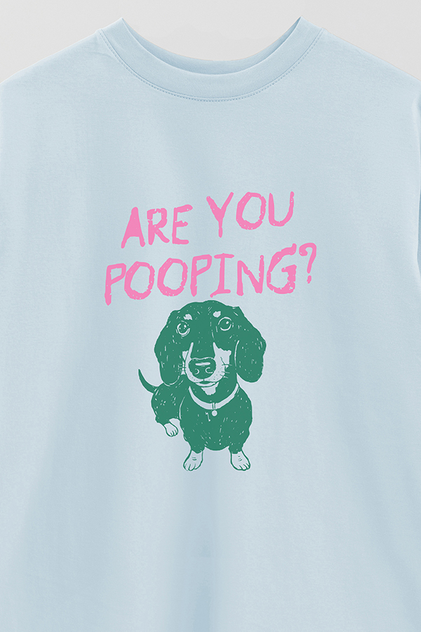 REMERA OVER ESTAMPADA DOG ARE YOU POOPING?