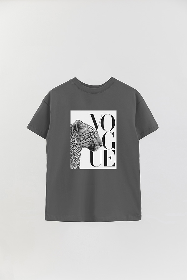 REMERA OVER ESTAMPADA MAGAZINE 196