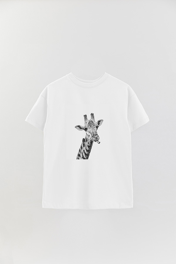 REMERA OVER ESTAMPADA MAGAZINE 193