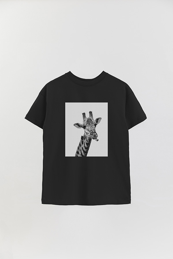 REMERA OVER ESTAMPADA MAGAZINE 193