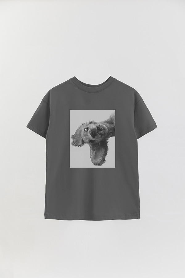 REMERA OVER ESTAMPADA MAGAZINE 192