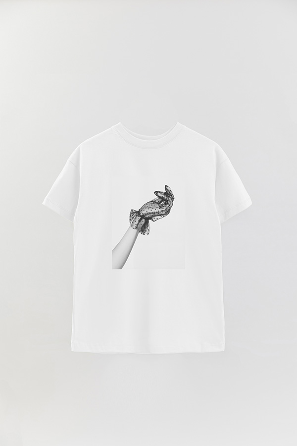 REMERA OVER ESTAMPADA MAGAZINE 188