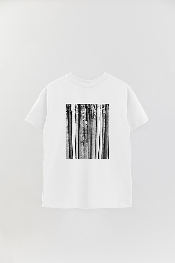 REMERA OVER ESTAMPADA MAGAZINE 187
