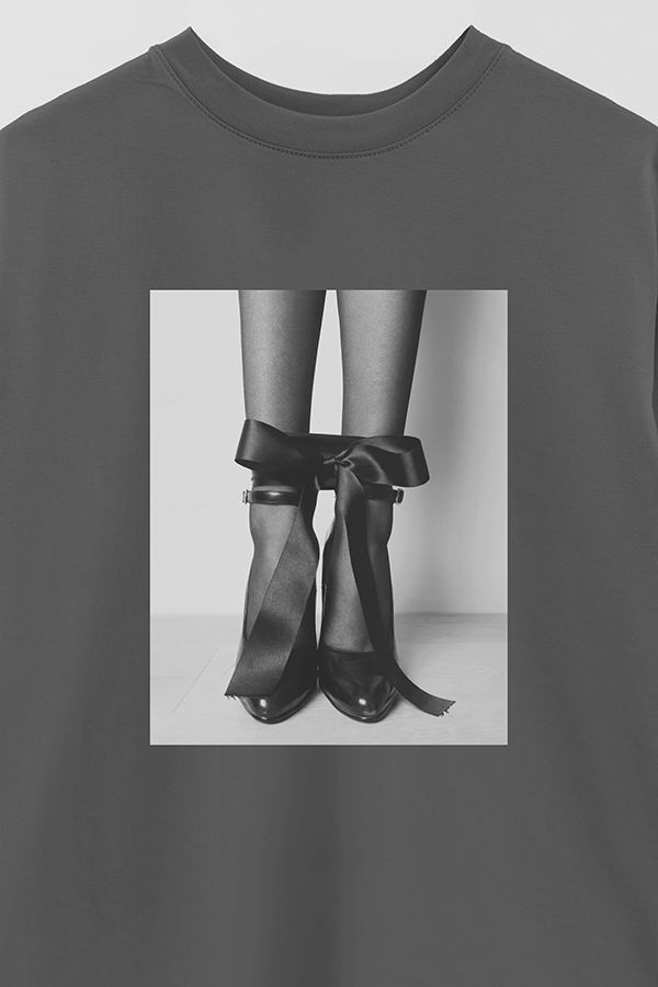 REMERA OVER ESTAMPADA MAGAZINE 183