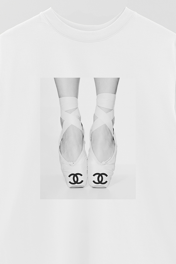 REMERA OVER ESTAMPADA MAGAZINE 174
