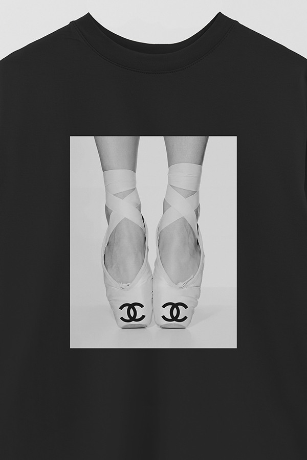 REMERA OVER ESTAMPADA MAGAZINE 174