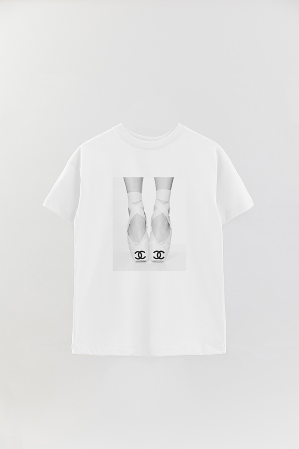 REMERA OVER ESTAMPADA MAGAZINE 174