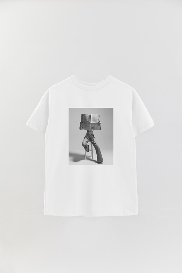 REMERA OVER ESTAMPADA MAGAZINE 173