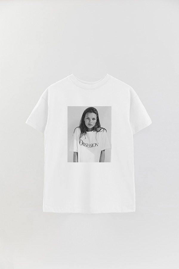 REMERA OVER ESTAMPADA MAGAZINE 171