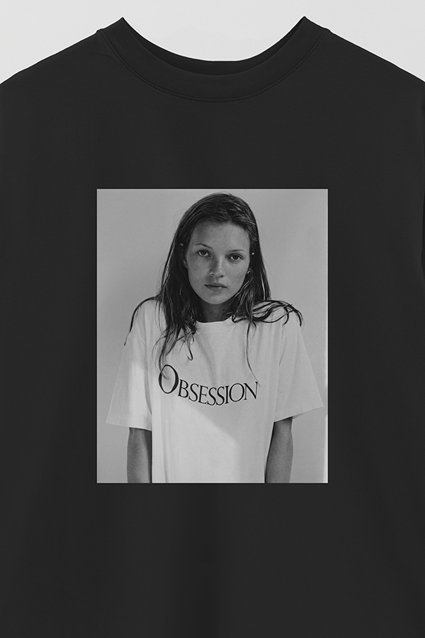 REMERA OVER ESTAMPADA MAGAZINE 171