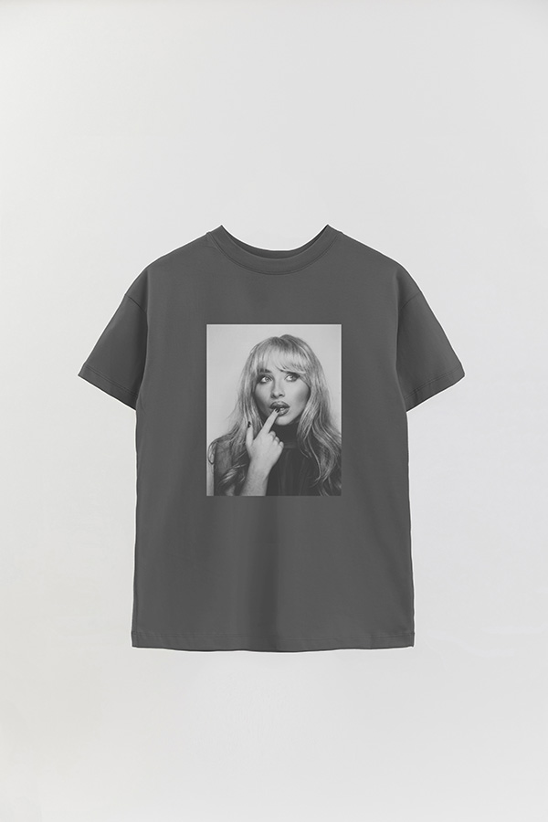 REMERA OVER ESTAMPADA MAGAZINE 169