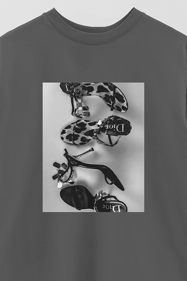 REMERA OVER ESTAMPADA MAGAZINE 151