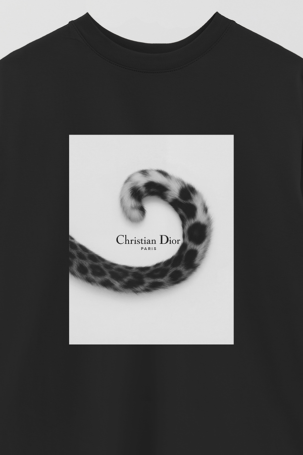 REMERA OVER ESTAMPADA MAGAZINE 149