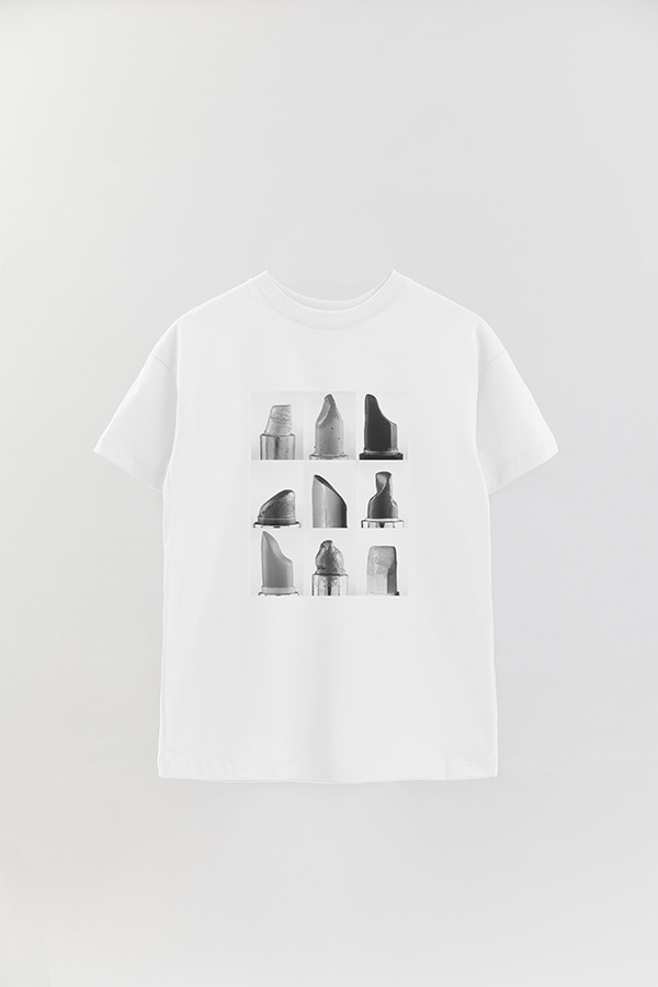 REMERA OVER ESTAMPADA MAGAZINE 148