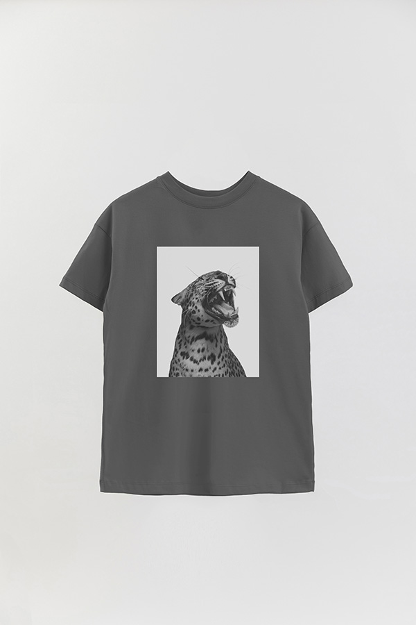 REMERA OVER ESTAMPADA MAGAZINE 145