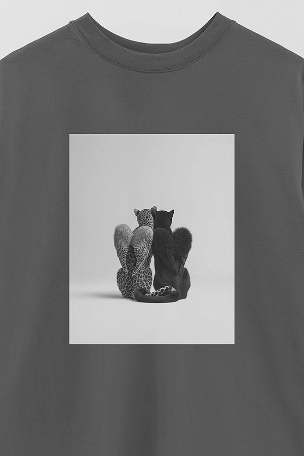REMERA OVER ESTAMPADA MAGAZINE 140