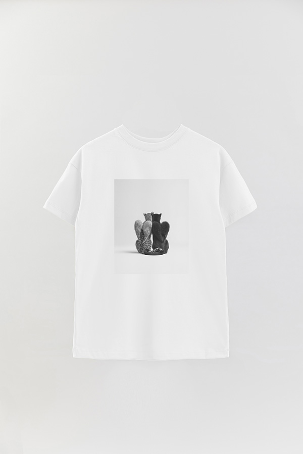 REMERA OVER ESTAMPADA MAGAZINE 140