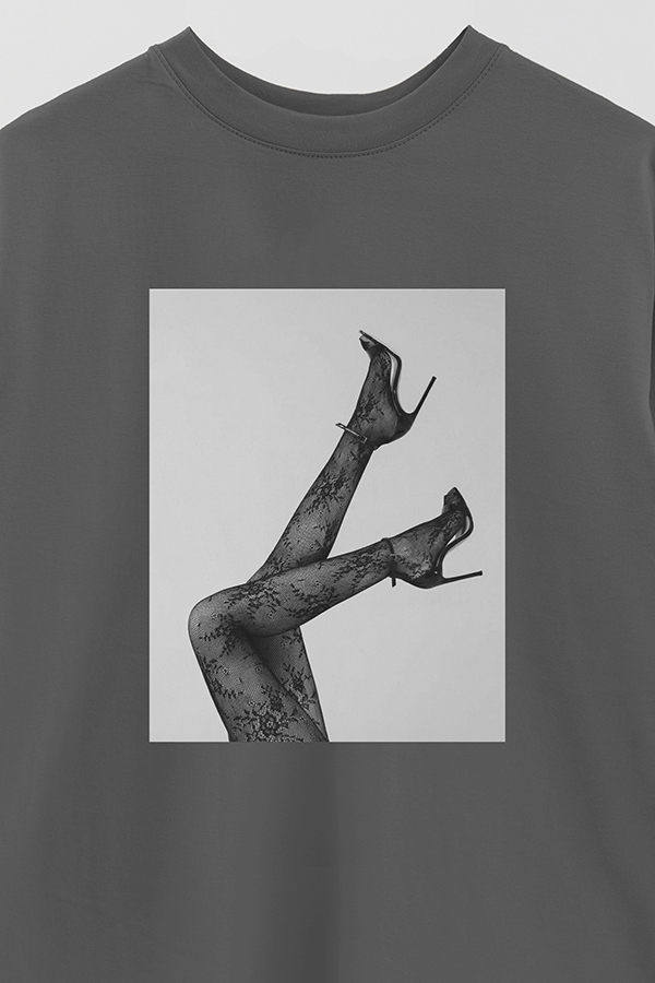 REMERA OVER ESTAMPADA MAGAZINE 133