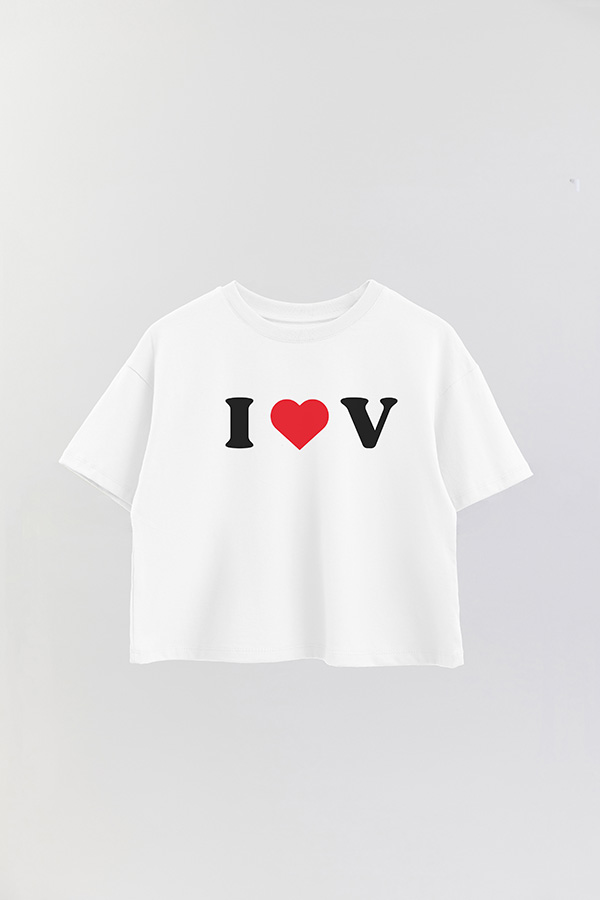 REMERA CROP ESTAMPADA BTS I ♥ V