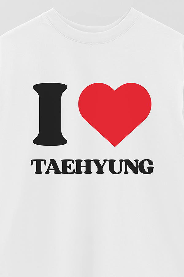 REMERA OVER ESTAMPADA BTS I ♥ TAEHYUNG