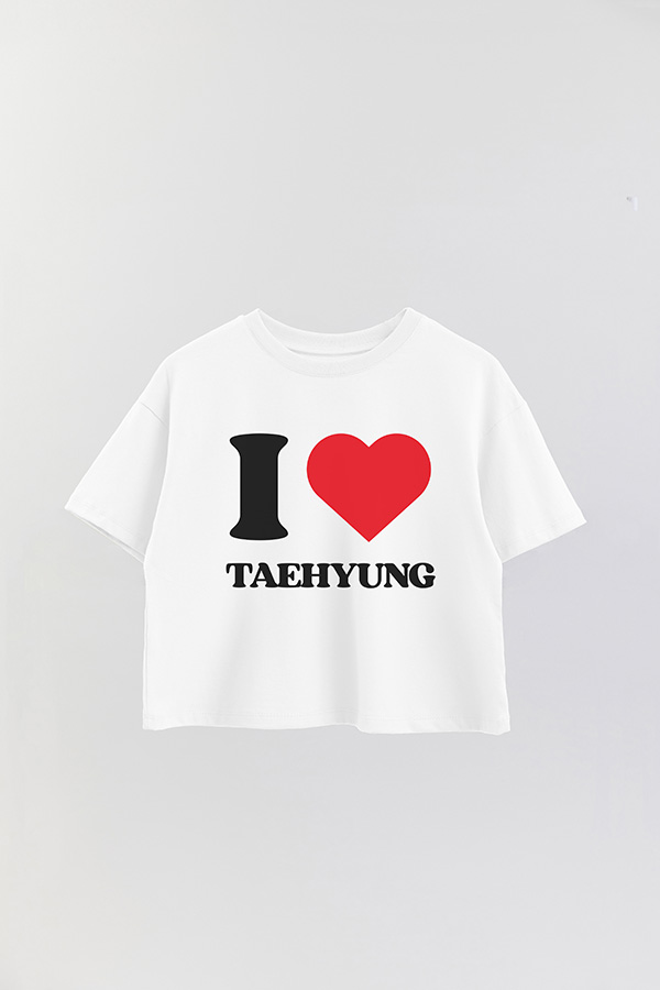 REMERA CROP ESTAMPADA BTS I ♥ TAEHYUNG