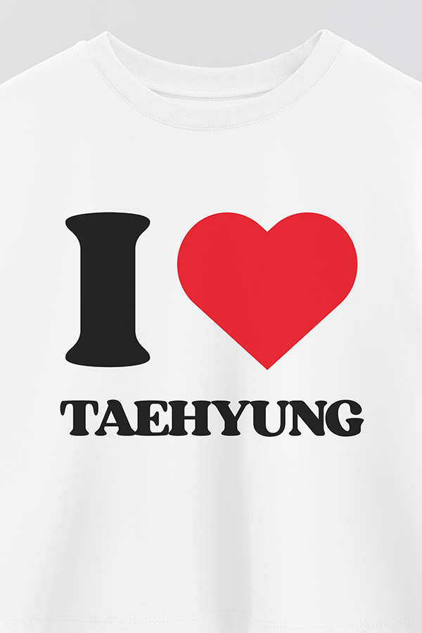 REMERA CROP ESTAMPADA BTS I ♥ TAEHYUNG