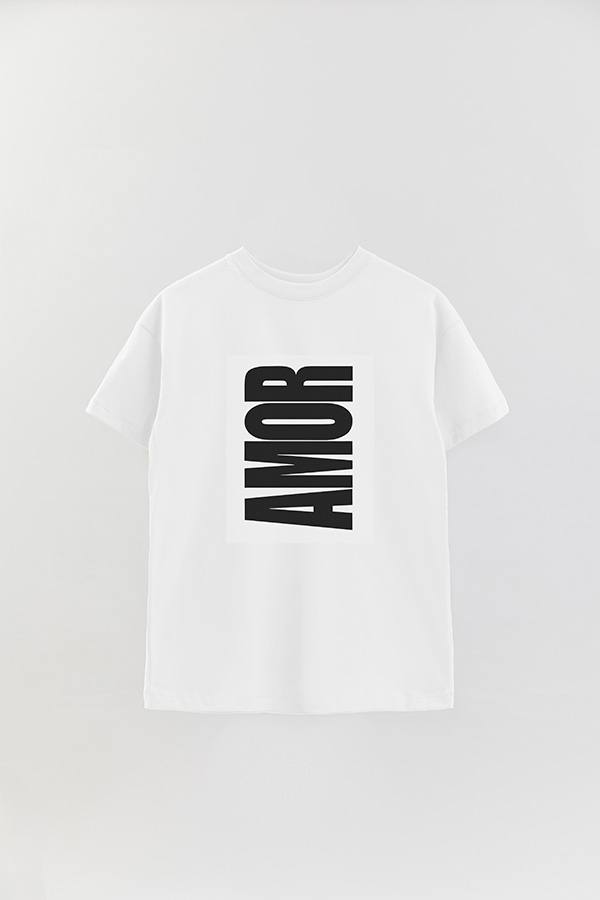 REMERA OVER ESTAMPADA MAGAZINE 131